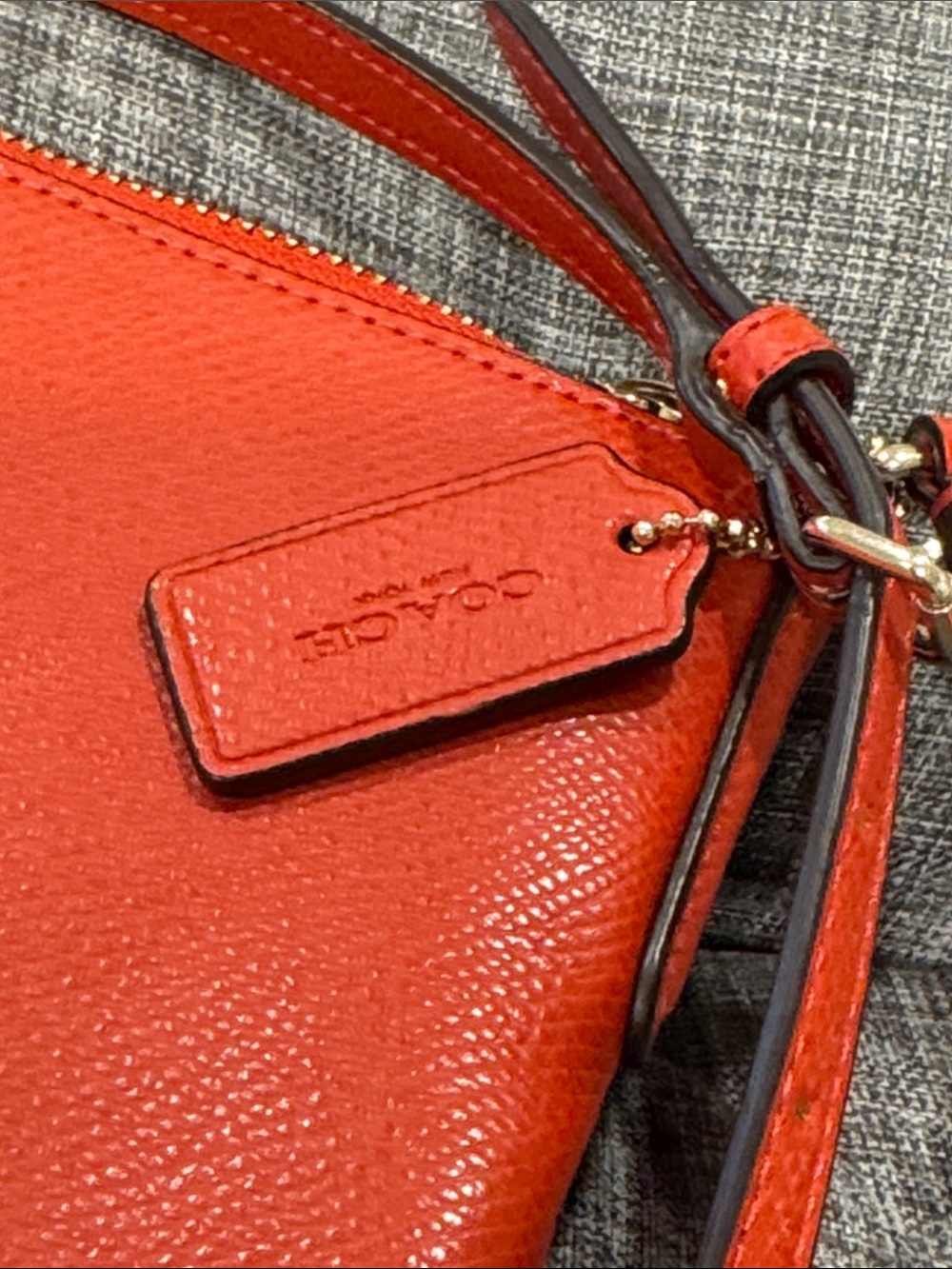 Coach Bag Kitt Pebbled Leather Orange Rusty Red Crossbody - Picture 16 of 17